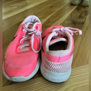 Nike Flex 5 Youth/women’s 6.5-7